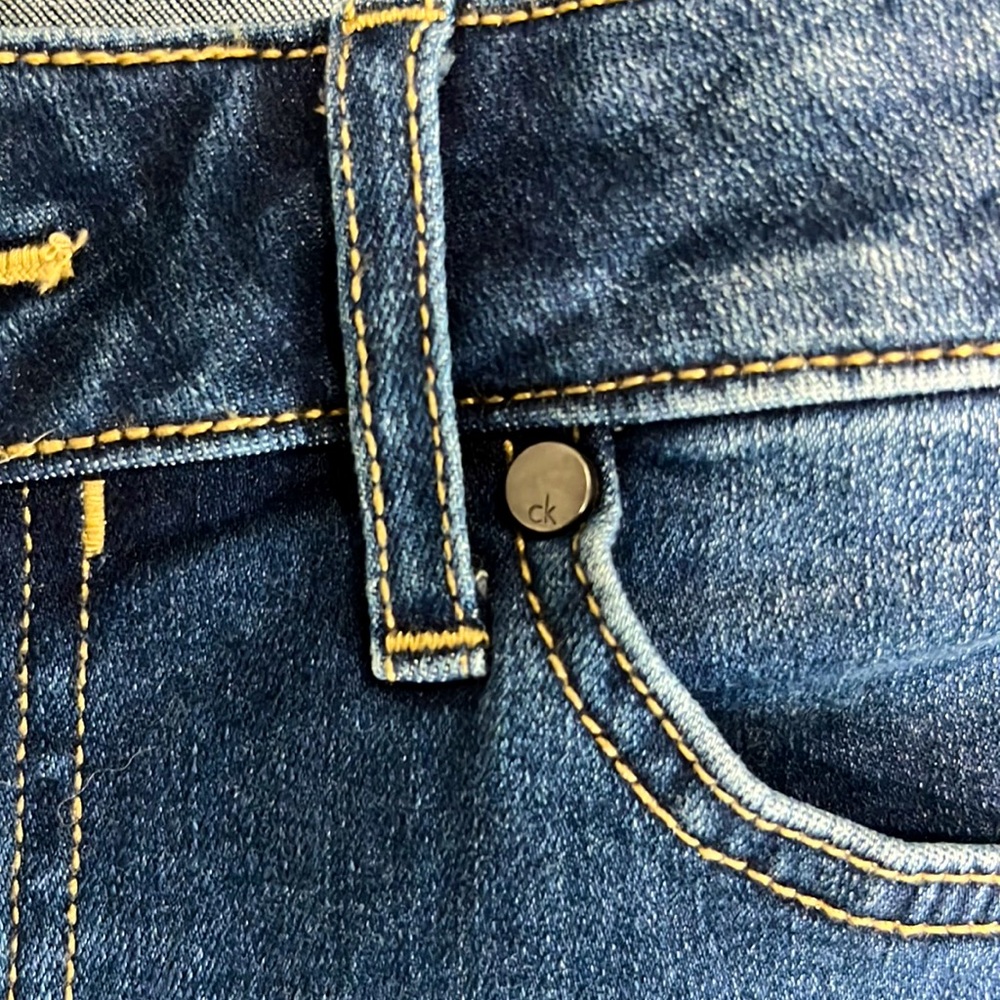 Calvin Klein Ankle Skinny Fit Mid Rise Indigo Jeans - Picture 6 of 8